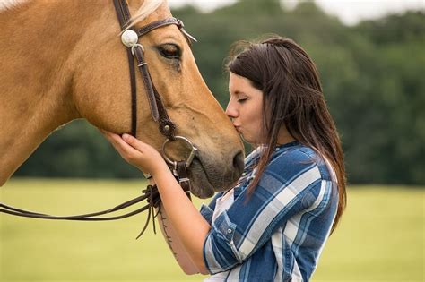 Making a living playing horses .